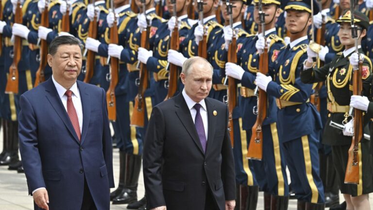 Rus Devlet Başkanı Vladimir Putin iki günlük devlet ziyareti için Pekin’de