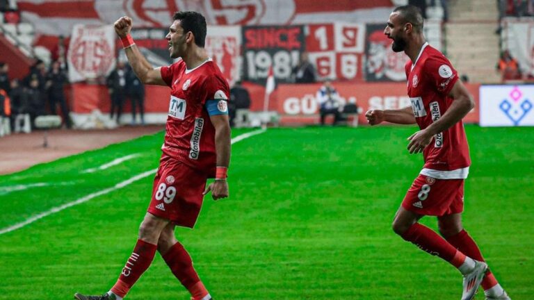 Antalyaspor, evinde Sivassporu geçti – Son Dakika Futbol Haberi