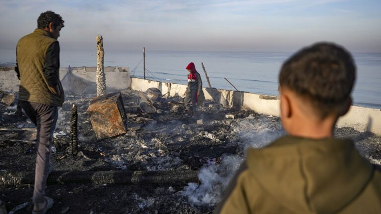 İsrail, Hamas’ın taslak anlaşmayı onayladığı gün Gazze’yi vurdu: En az 18 kişi öldü
