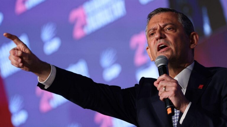 Özel’den Bahçeli’ye çağrı: ‘Yarın başka bir Türkiye başlasın’