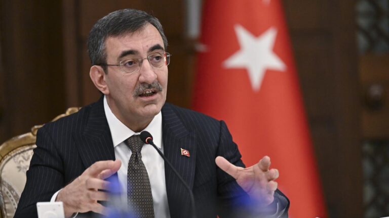 İsrail işlediği suçlara bir yenisini daha ekledi