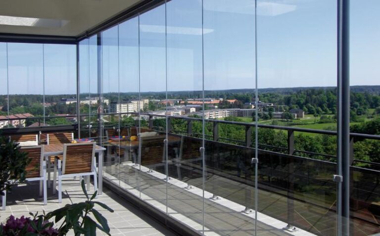 Katlanır cam balkon sistemleriyle yaşam alanlarında konfor ve estetik buluşuyor