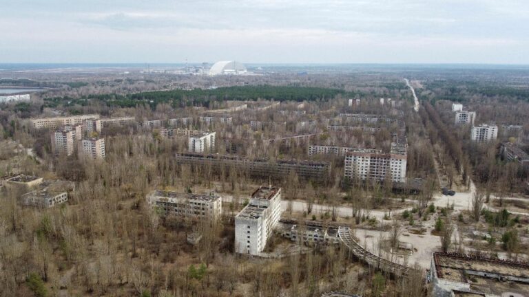 UAEA: Dün sabah Çernobil’de uçaksavar kaynaklı çok sayıda patlama sesi duyuldu