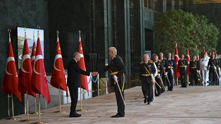 Cumhurbaşkanı Erdoğan, 30 Ağustos tebriklerini kabul etti